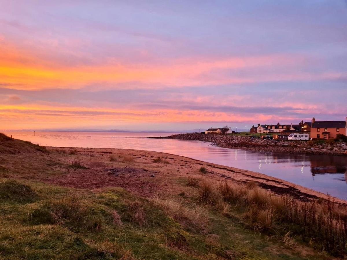 Brora Pods Bed and Breakfast Exterior foto